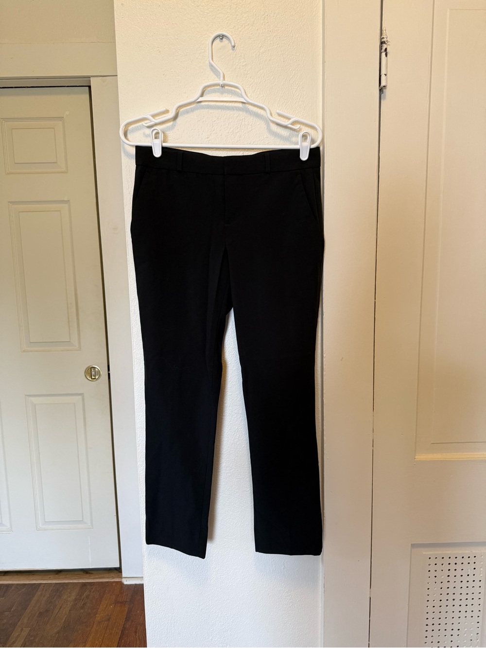Banana Republic Women’s Black Skinny Dress Pants